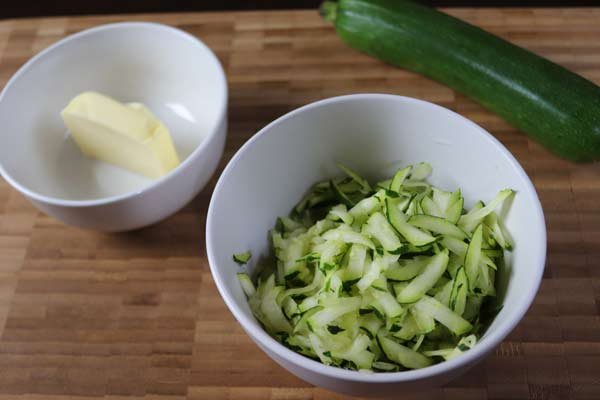 How to make Sugar Free Easy Healthy Zucchini Bread - Really Sugar Free